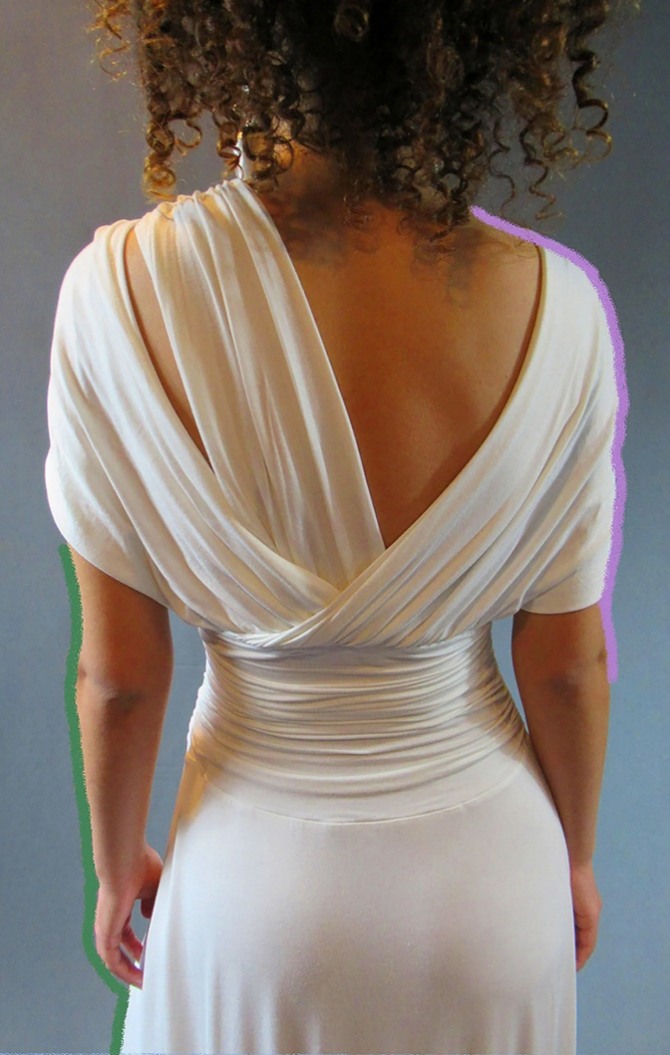 белое вечернее шелковое летнее платье с открытой спиной - фото из европейских коллекций весна-лето 2021