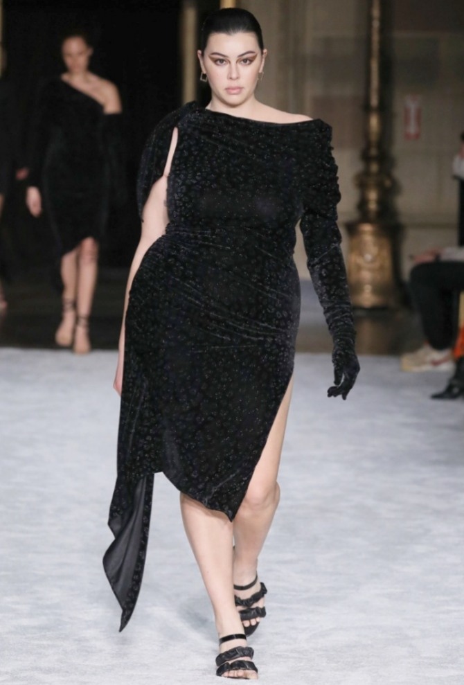 красивое черное вечернее платье из велюра с асимметричным подолом для крупных полных женщин