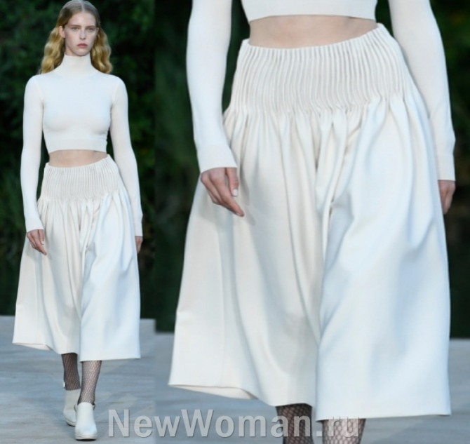 юбка на кокетке-резинке - тренд от бренда Max Mara Resort 2023, Париж