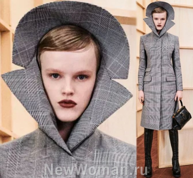 втачной капюшон небычного дизайна к серому клетчатому женскому весеннему пальто - мода 2024 года из Италии