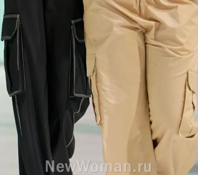 модные женские брюки черного и бежвого цвета с большими накладными карманами - брюки карго сезона осень-зима 2024