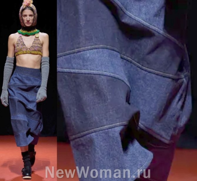 прямая узкая джинсовая юбка миди 2024 года с высокой посадкой, сшитая из треугольных лоскутов синего и голубого цвета