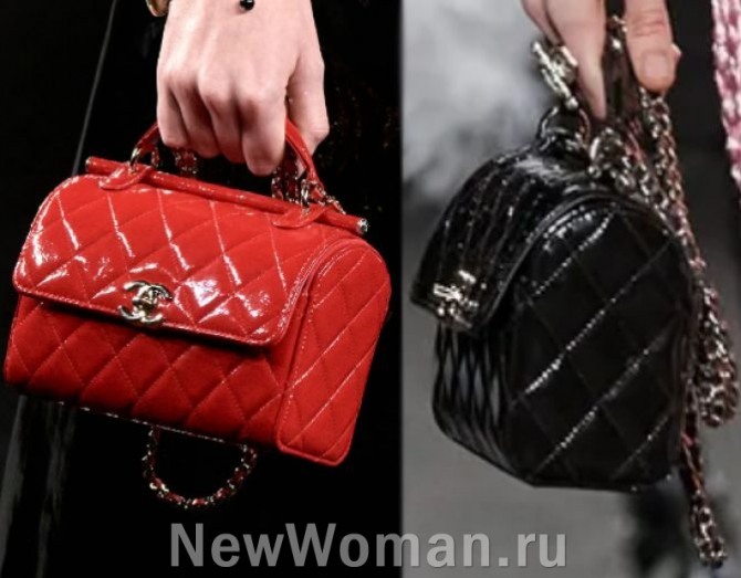 сумки 2024 года тренды от модного дома Шанель - женская сумка-купол красного и черного цвета с застежкой на клапан флэп