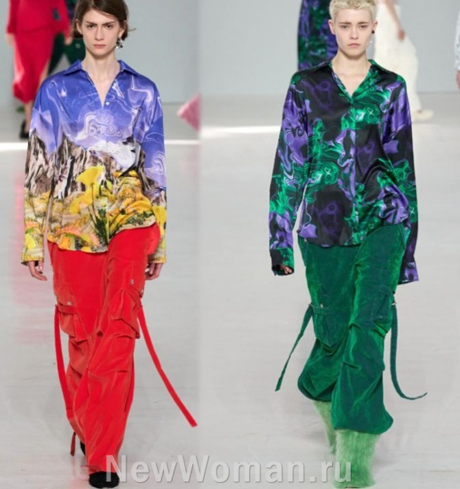 горячий тренд в моде на блузки 2024 года - шелковые блузки с абстрактным принтом в ансамбле с брюками карго в стиле милитари