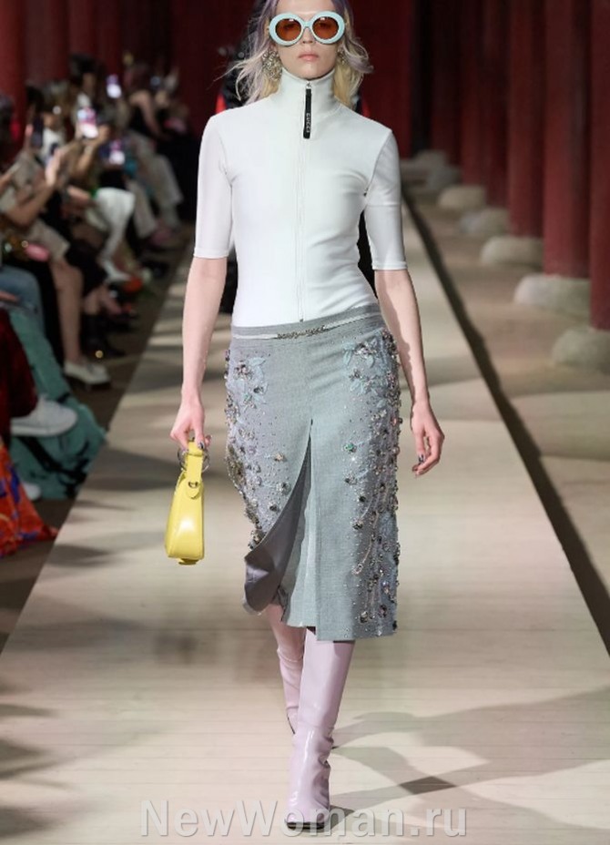 женские юбки с вышивкой, мода 2024 года, серая юбка со встречными складками
