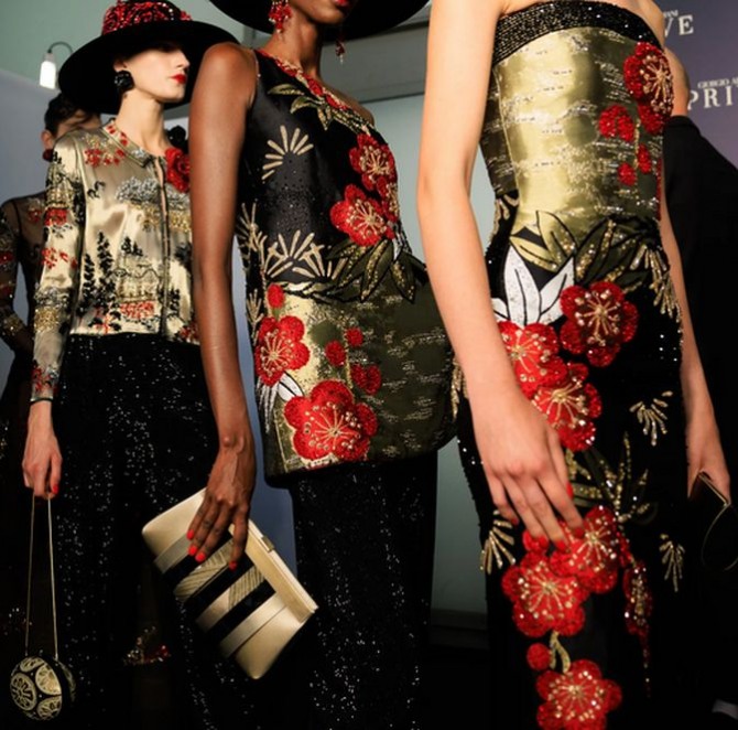 новогодние наряды 2024 в китайском стиле из шелка с цветочным рисунком