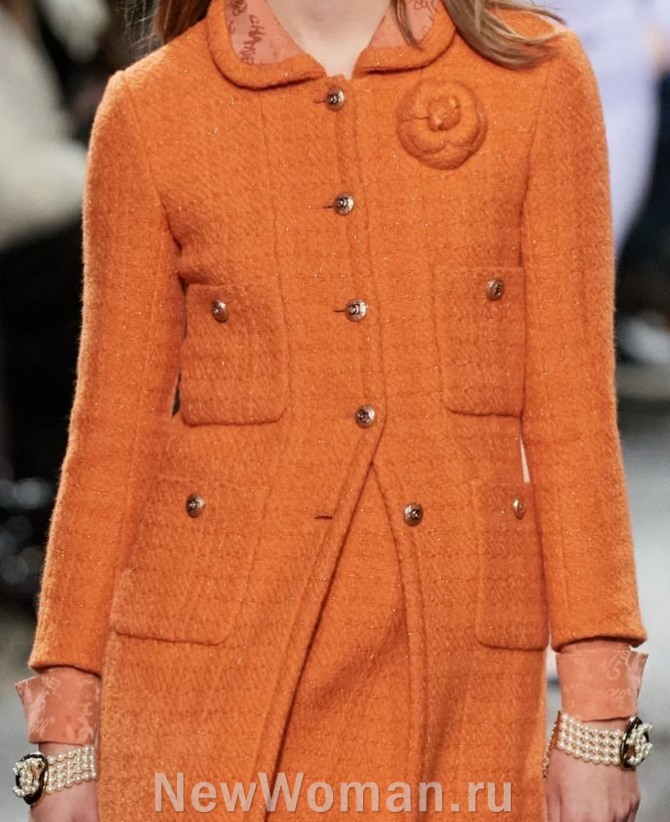  молодежное шерстяное пальто выше колена из шерсти морковного цвета