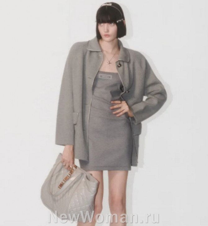  с чем сочетать короткое легкое шерстяное серое пальто - стиль 2025 года для женщин